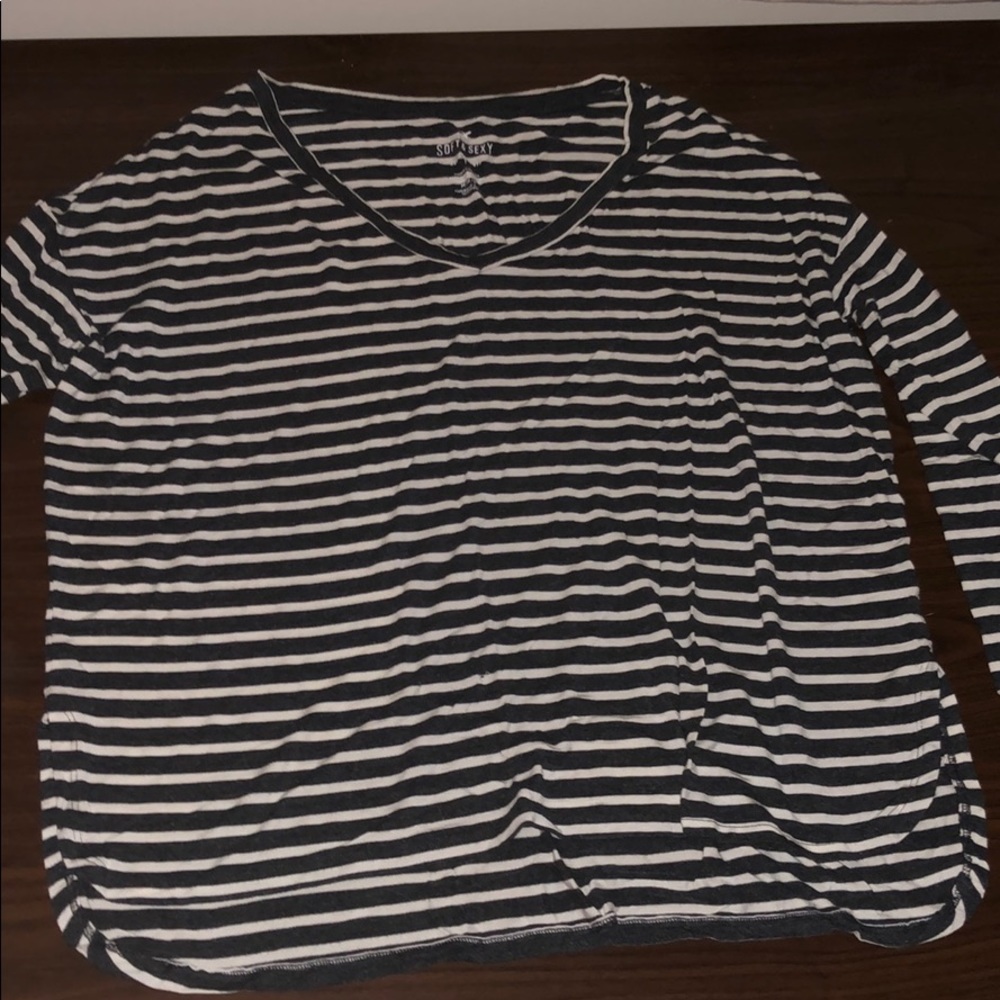 Soft & sexy long sleeve v-neck